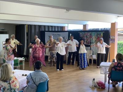 Mega Sale performance by 'The Family' Maori Performing Group